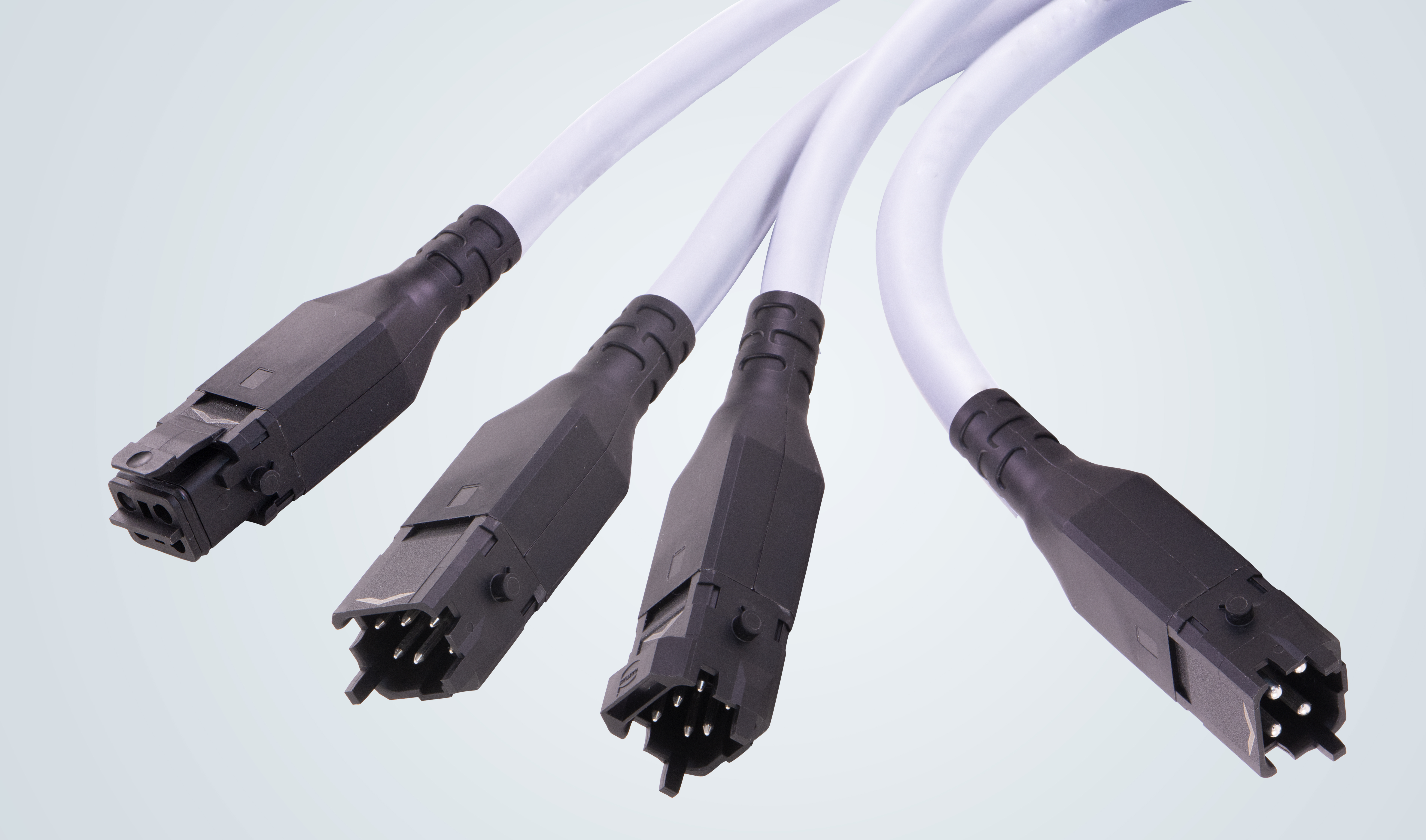 Kompakte Steckverbinder für bis zu 16A / 400 V