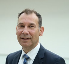 Olaf Opfhoff löst Oliver Merget als Leiter des Geschäftsbereichs Automation Systems ab.